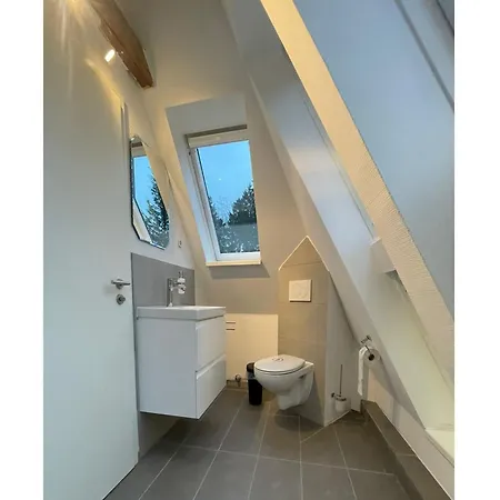 Apartment Moderne Fuer Vier Personen, *