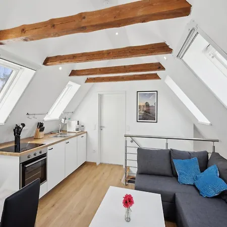 Apartment Moderne Fuer Vier Personen,