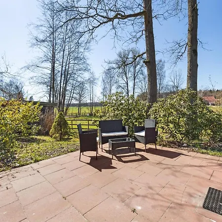 Moderne Fuer Vier Personen, Apartment